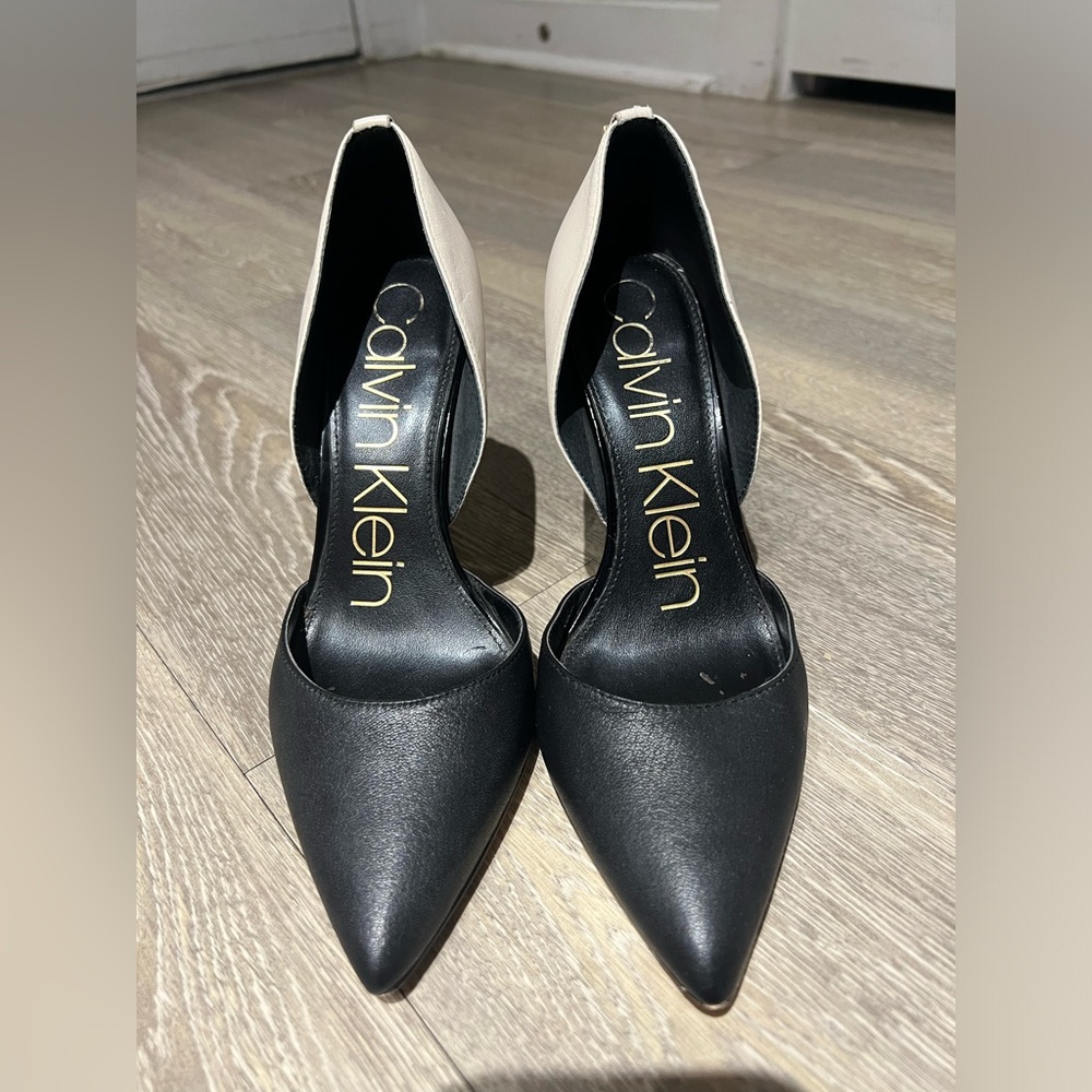 Calvin Klein Brena D'Orsay two tone pumps black and beige Size 7